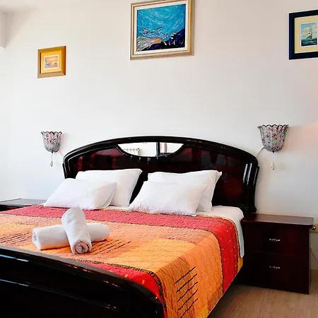 By The Sea - Diklo, - 16023 Πανσιόν Ζαντάρ