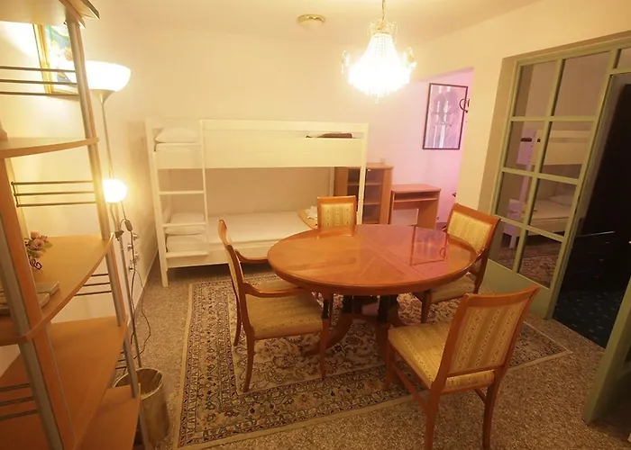 Πανσιόν By The Sea - Diklo, - 16023 Ζαντάρ